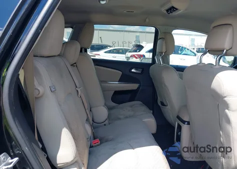 2014 Dodge Journey Sxt z USA, uszkodzony, nr VIN 3C4PDDBG0ET161365